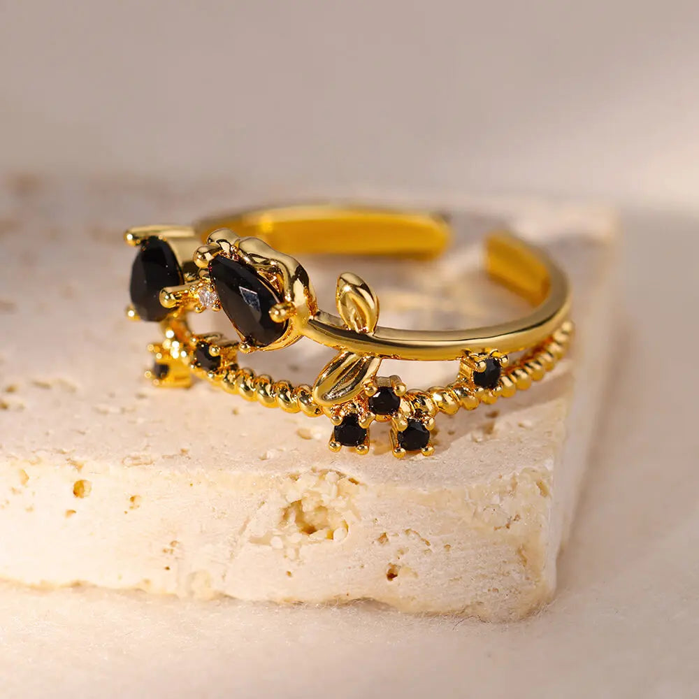 Black Leaves Vintage Style Gold Ring